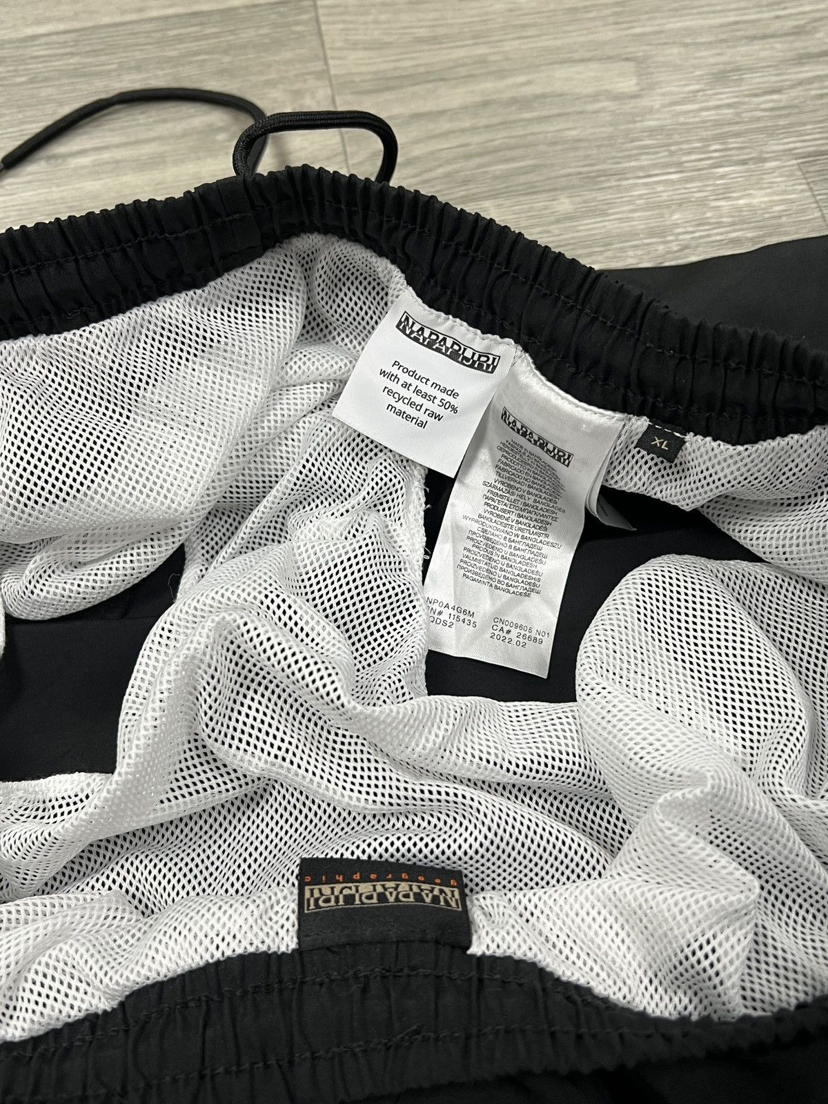 Napapijri Napapijri V-Laato Men's Swim Shorts Black Trunks Size XL Size US 36 / EU 52 - 7 Thumbnail