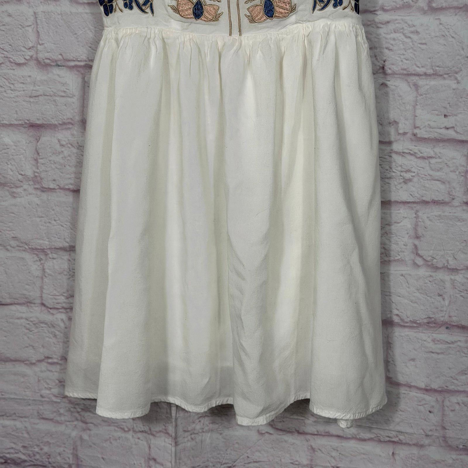 Lulus Lulus XS Daisy Petal Pickin' ivory embroidered mini dress Size XS / US 0-2 / IT 36-38 - 4 Thumbnail