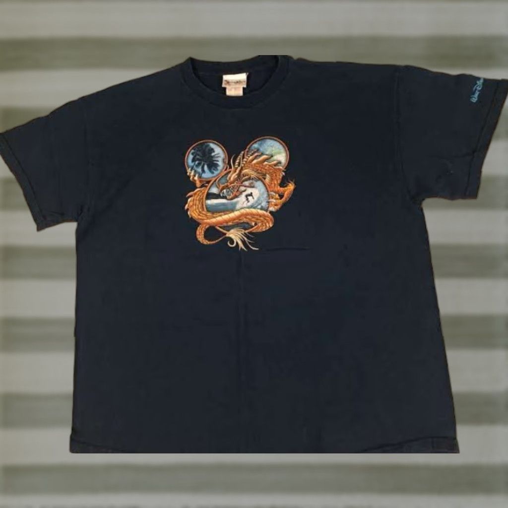 Vintage VINTAGE Year of the Dragon Walt Disney World T-Shirt 2XL Crew Neck Short Sleeve Blue Canvas Disney 90s Theme Ride Unisex Adults Mens Womens Size US XXL / EU 58 / 5 - 1 Thumbnail