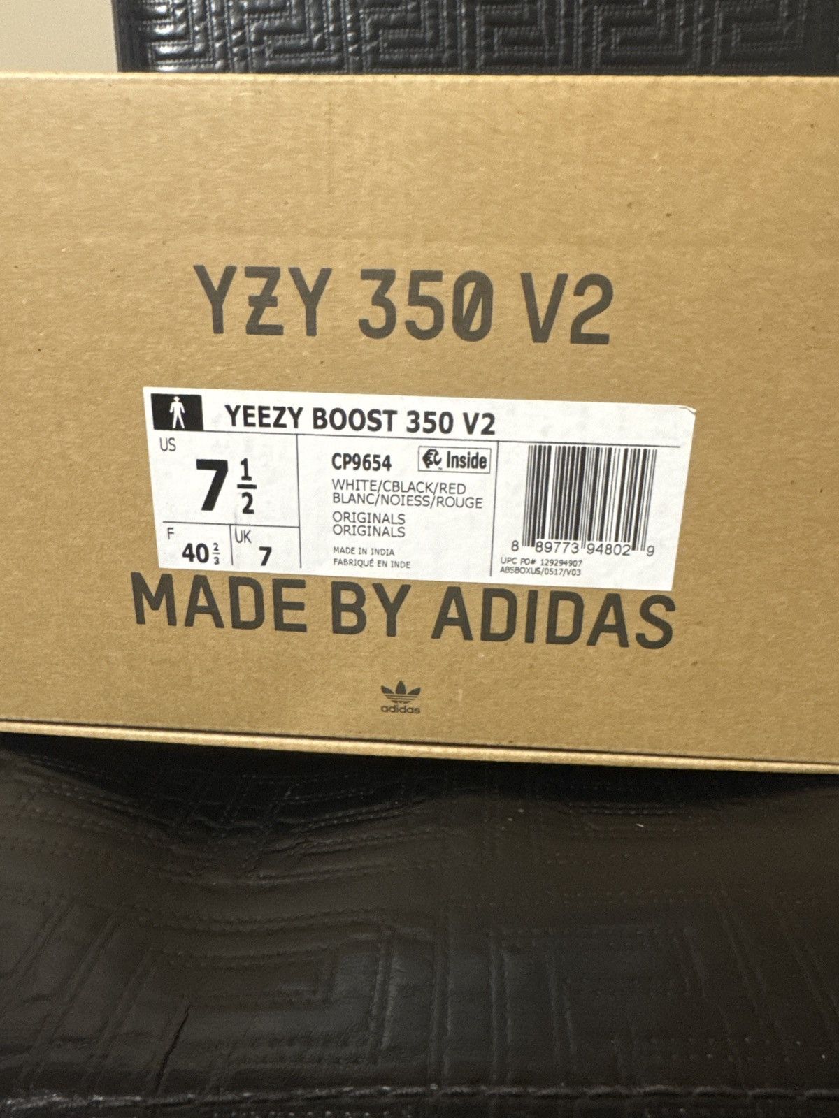 Adidas Adidas Yeezy Boost 350 V2 Zebra Size US 7.5 / EU 40-41 - 7 Thumbnail