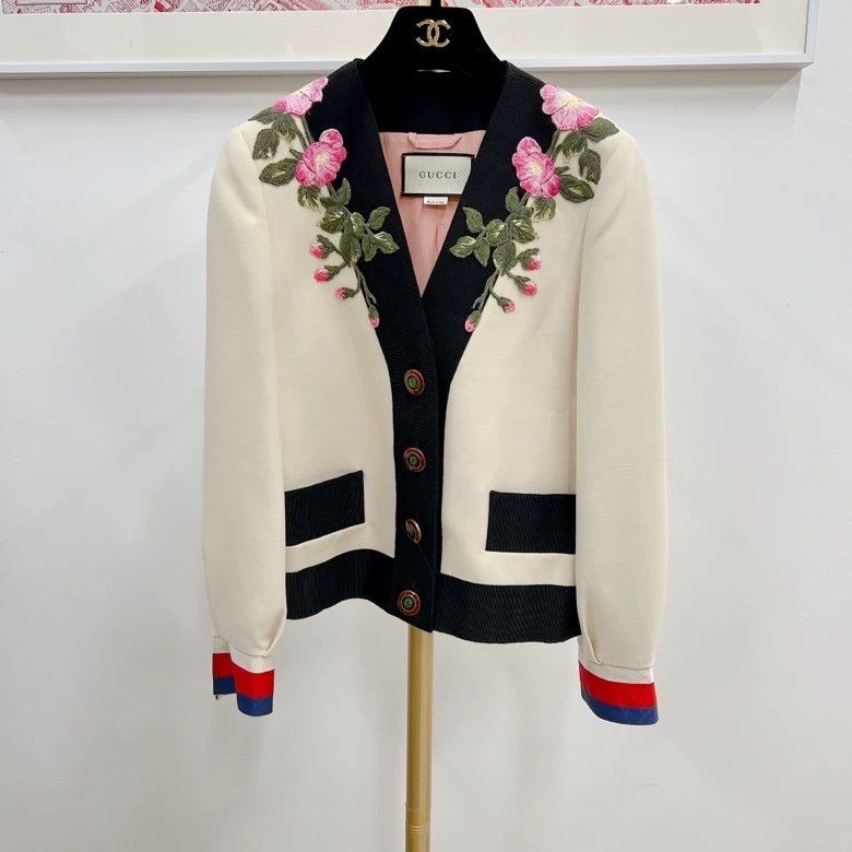 Gucci Gucci Beige Embroidered Jacket with Black Trim- DMC Size US S / EU 44-46 / 1 - 1 Thumbnail