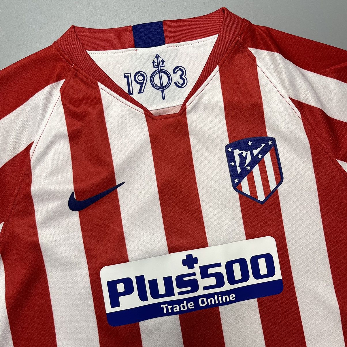 Nike × Vintage YOUTH SIZE ATLETICO MADRID NIKE 2019/2020 SOCCER HOME JERSEY Size US XXS / EU 40 - 3 Thumbnail