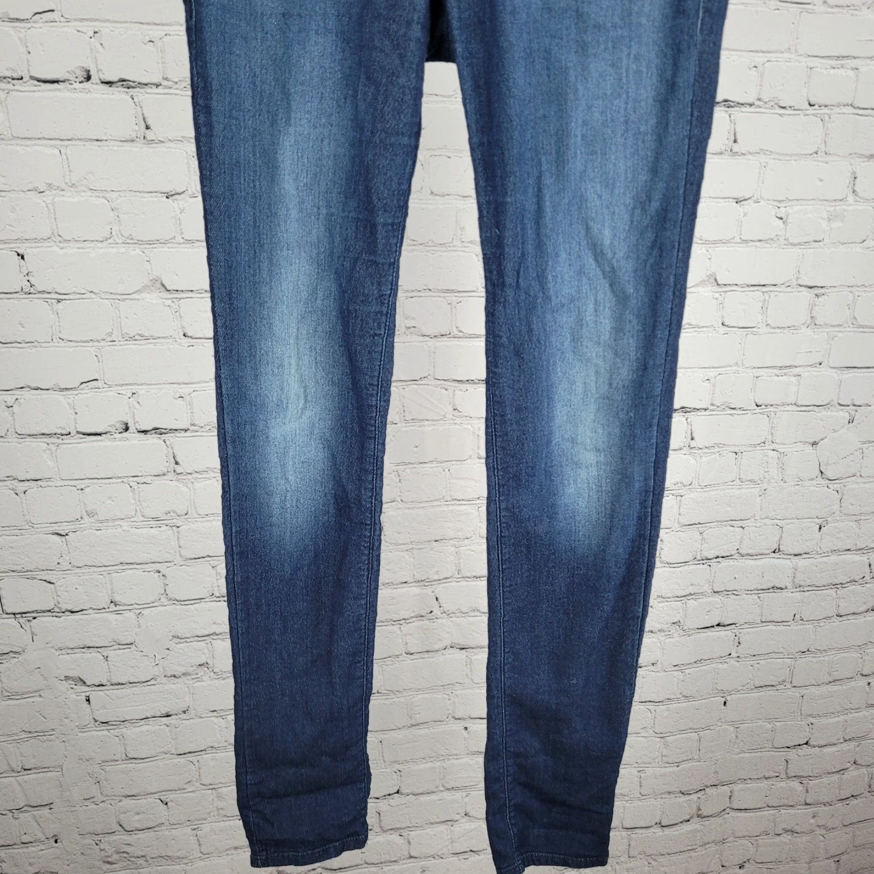 Hudson Hudson Blue Denim Skinny Jeans Low Rise Lightweight Stretch USA 25 25x32 Size 42" / US 20 - 5 Thumbnail