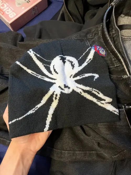 VIBE Spider Bennie Hat Size ONE SIZE - 1 Thumbnail