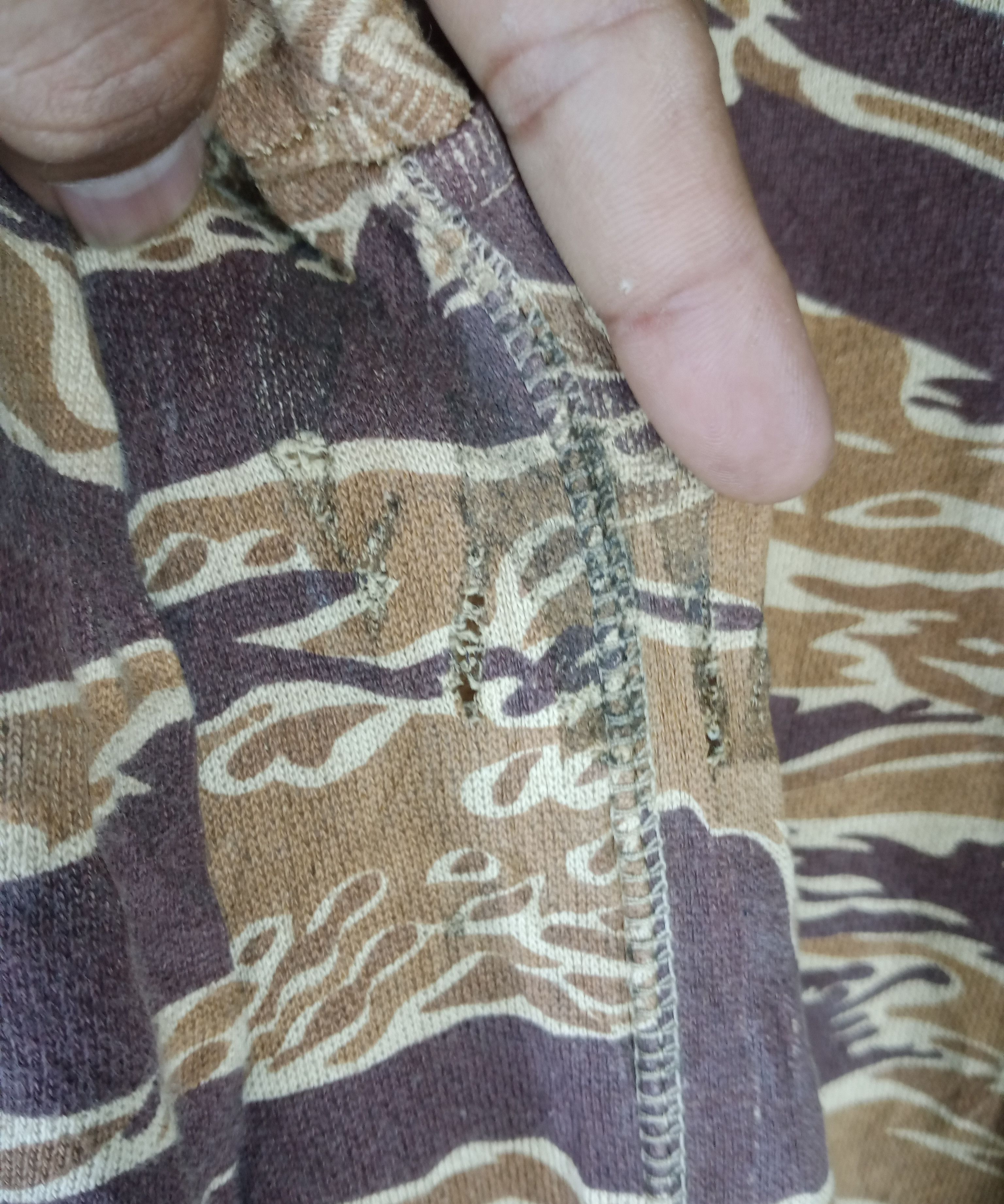 Black Scale RARE BLACK SCALE CAMO TIGER STRIPE SWEATSHIRT Size US M / EU 48-50 / 2 - 11 Thumbnail
