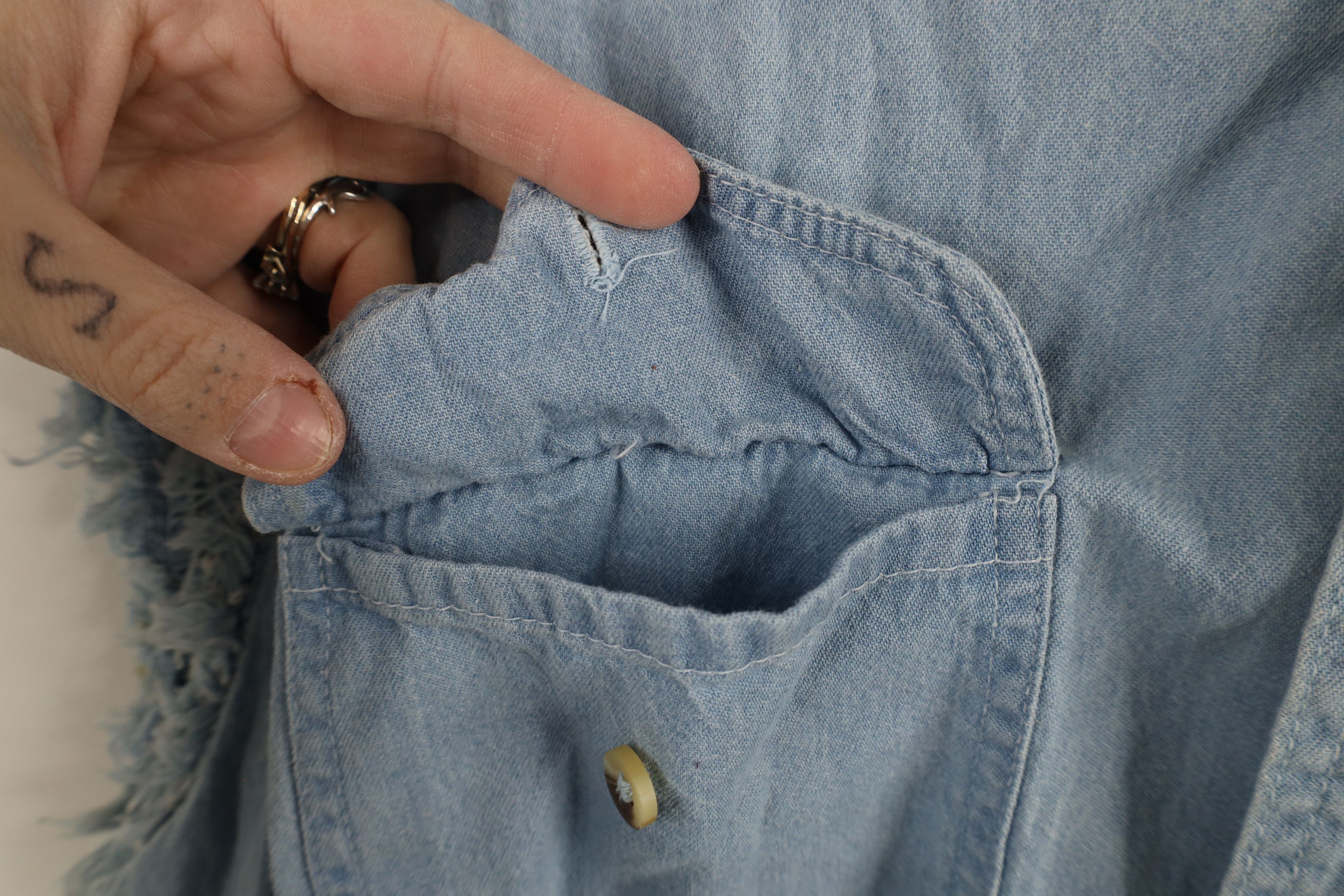 Vintage Vintage Y2K 2004 Eagle Cut Off Denim Jean Collared Shirt Size US XXL / EU 58 / 5 - 5 Thumbnail