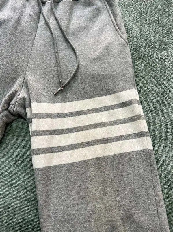 Thom Browne Thom Browne Gray Striped Casual Pants . Size US 27 - 4 Thumbnail