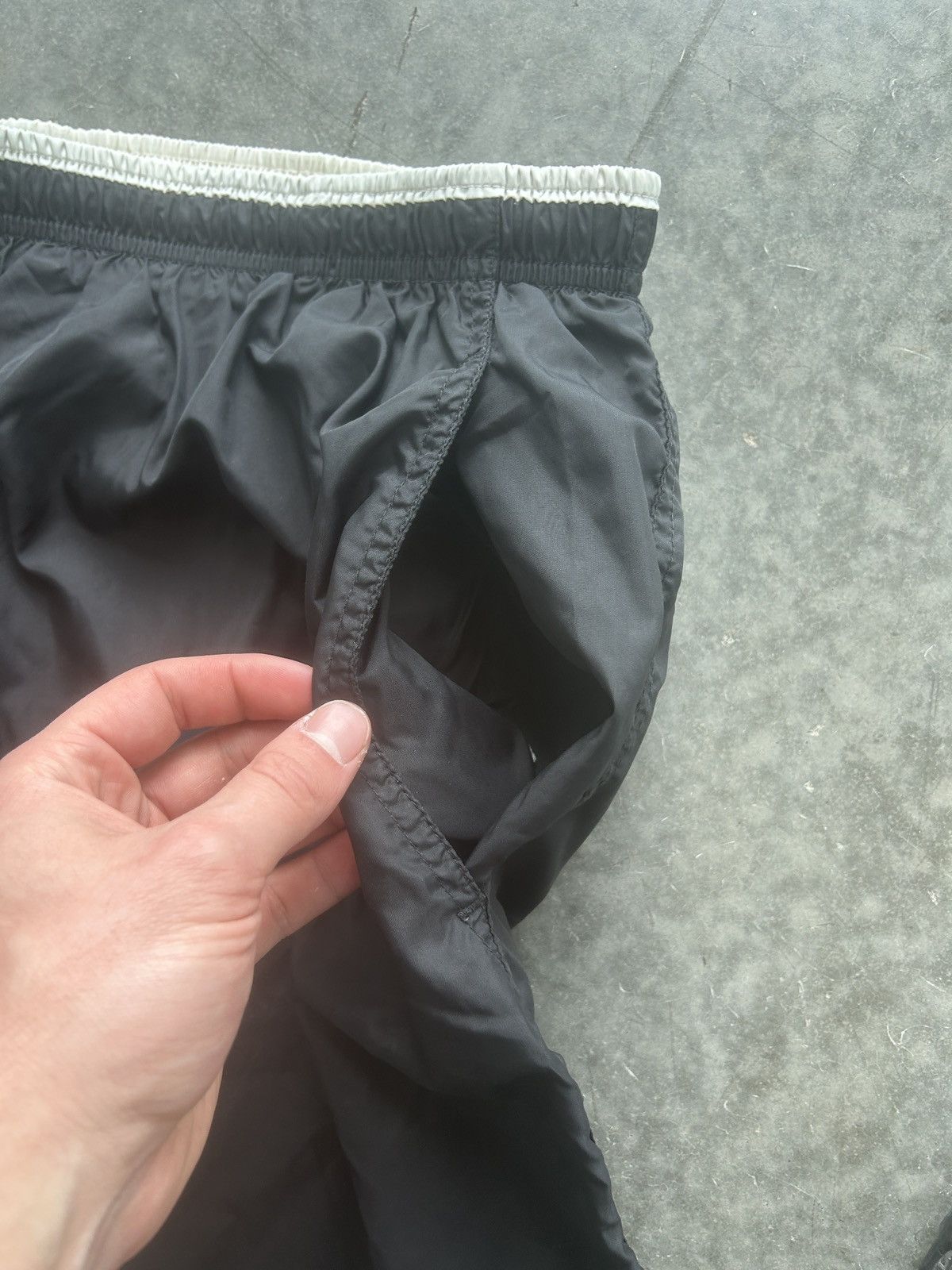 Nike × Vintage Vintage 90s Nike Nylon Swim Shorts Size US 35 - 3 Thumbnail