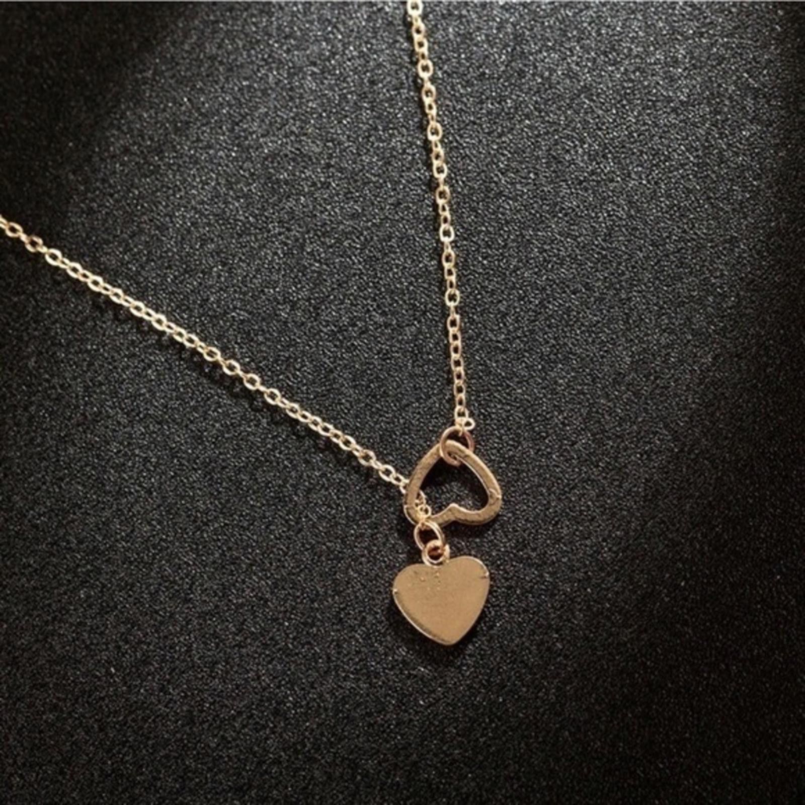 Designer Gold Tone Heart Charm Necklace NWT Size ONE SIZE - 2 Thumbnail
