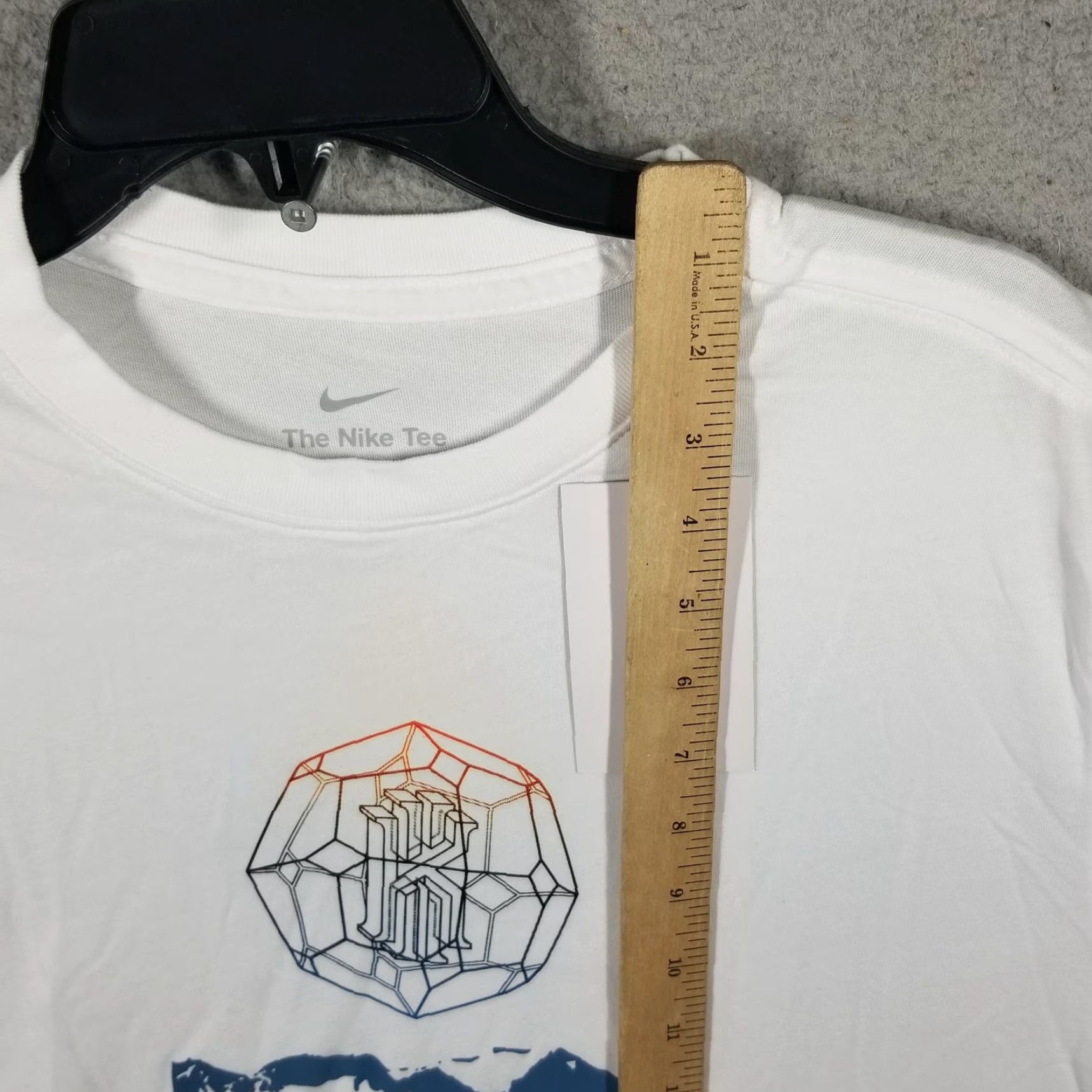 Nike Nike Kyrie Irving Shirt Mens Medium White Basketball Graphic Tee Size US M / EU 48-50 / 2 - 6 Thumbnail