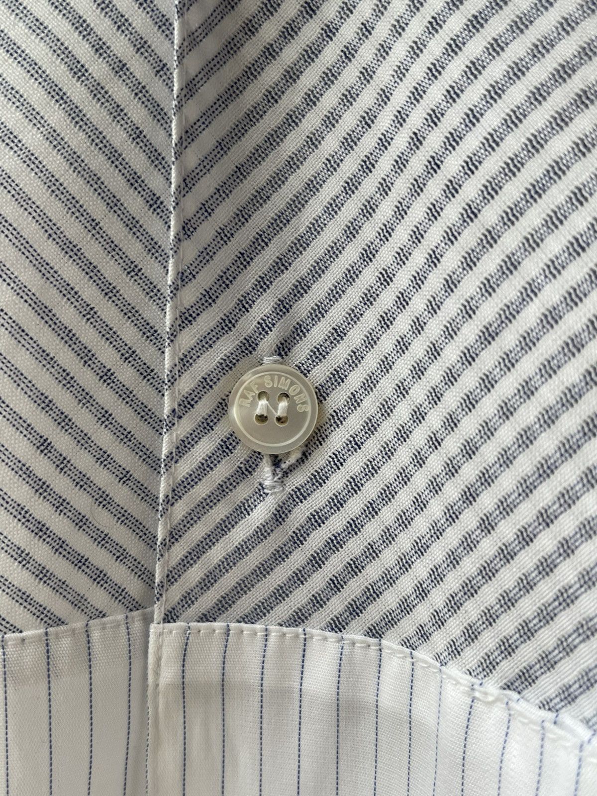 Raf Simons Raf Simons SS07 Stripes Light Shirt With Elastic Hem Size US M / EU 48-50 / 2 - 8 Thumbnail