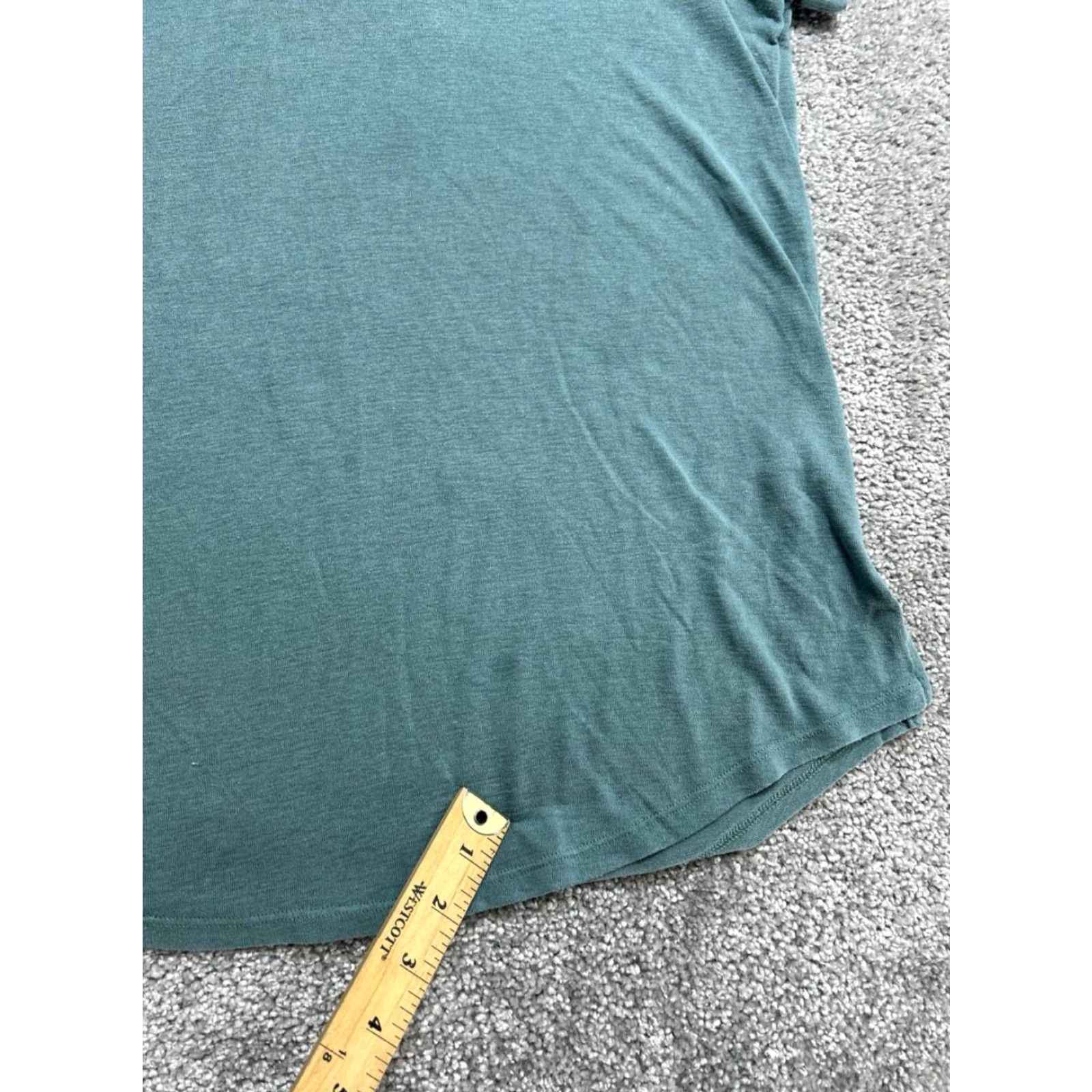 Athleta Athleta Shirt Womens XL Blue Linen Blend V Neck Relaxed Fit T-Shirt Casual Short Sleeve Size XL / US 12-14 / IT 48-50 - 6 Thumbnail