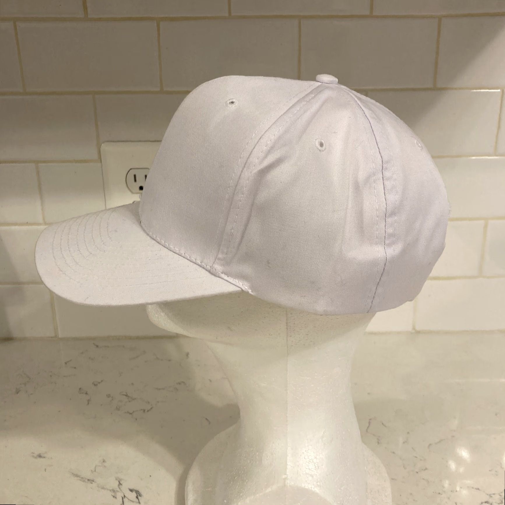 Bally **NISSIN WHITE SNAPBACK ADJUSTABLE ADULT BALL CAP NEW** User: NISSIN WHITE SNAPBACK ADJUSTABLE ADULT BALL CAP NEW Size ONE SIZE - 5 Thumbnail