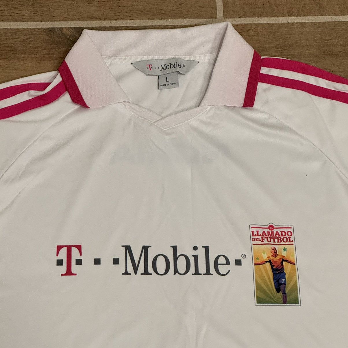 Vintage Vintage T-Mobile “LLAMADO DEL FUTBOL” Nokia Soccer Jersey Size US L / EU 52-54 / 3 - 3 Thumbnail
