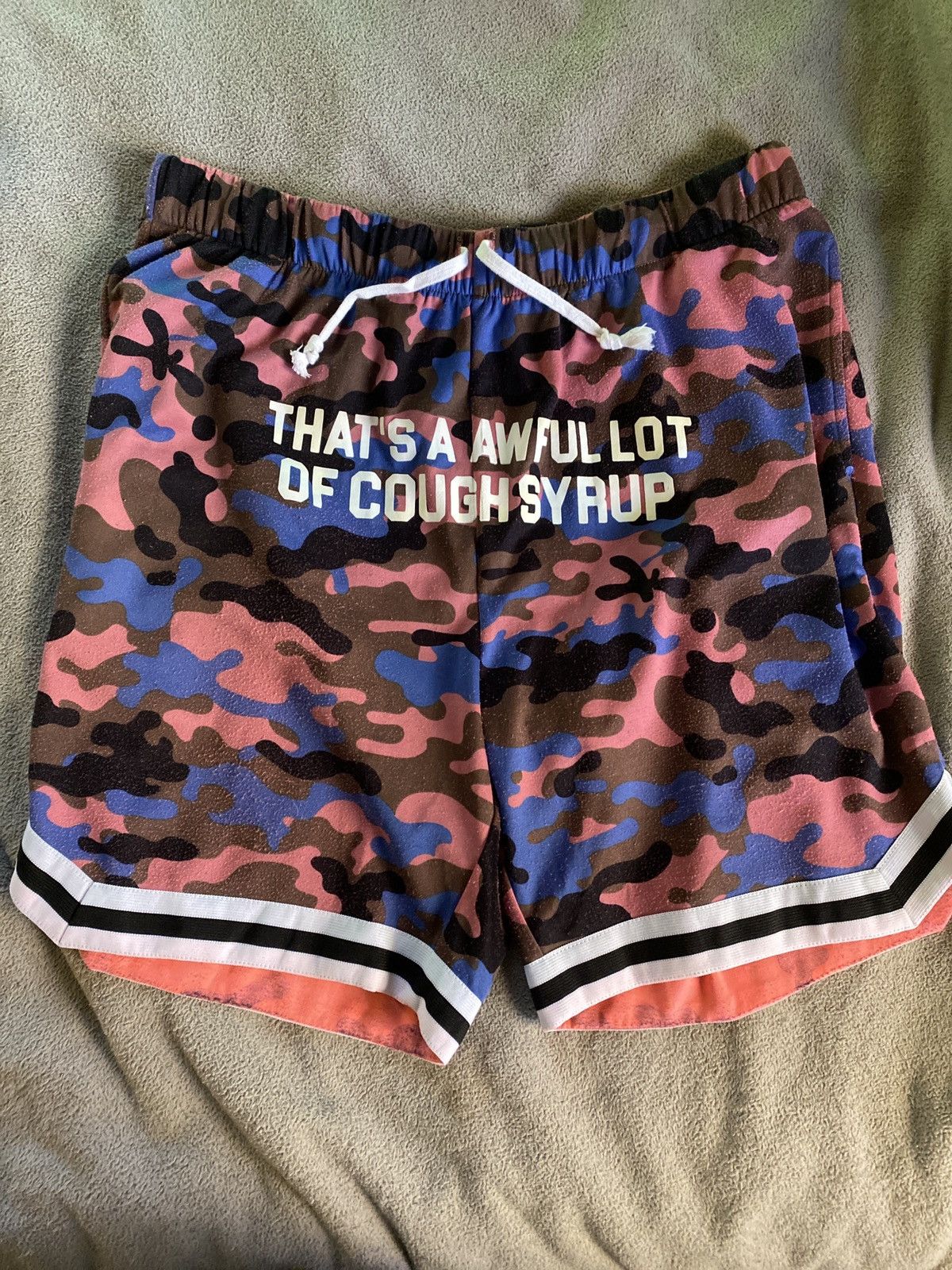 Awful Lot of Cough Syrup ALOCS Pink/Purple Camo Shorts! OG DESIGN! Size US 36 / EU 52 - 2 Thumbnail