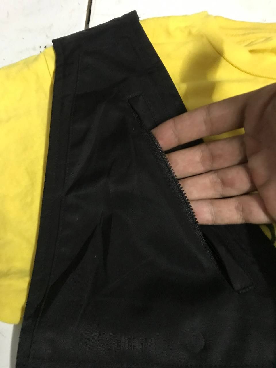 Japanese Brand Japanese Brand Half Vest Black Techwear Size US S / EU 44-46 / 1 - 4 Thumbnail