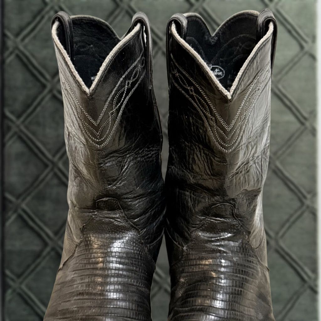 Justin Boots VINTAGE Justin Boots 3112 Cowboy Boot Mid-Calf Leather Black D Mens 10US 44EU Lizard Embroidered Western Cowboy Leather Outsole Boots Size US 10 / EU 43 - 1 Thumbnail