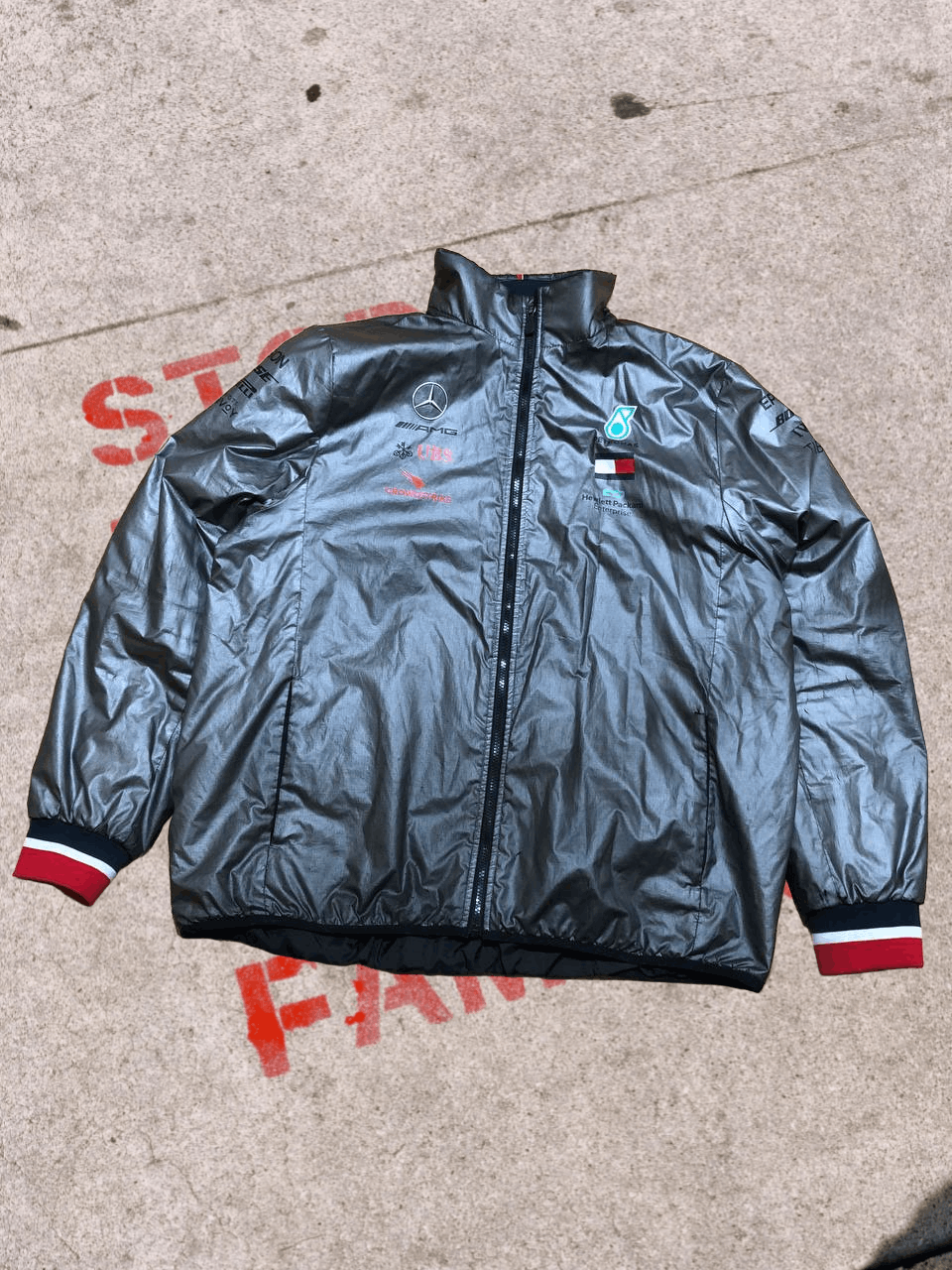 Mercedes-Benz Mercedes-AMG Petronas F1 Motorsport Team ONLY RARE Jacket Size US XXL / EU 58 / 5 - 1 Thumbnail