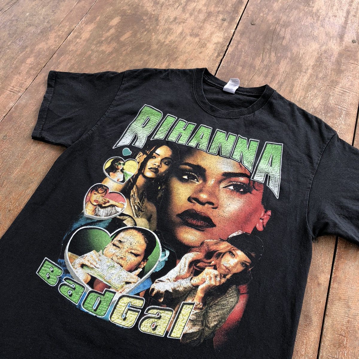 Band Tees Rihanna Badgal Tour T Shirt Size US M / EU 48-50 / 2 - 1 Thumbnail