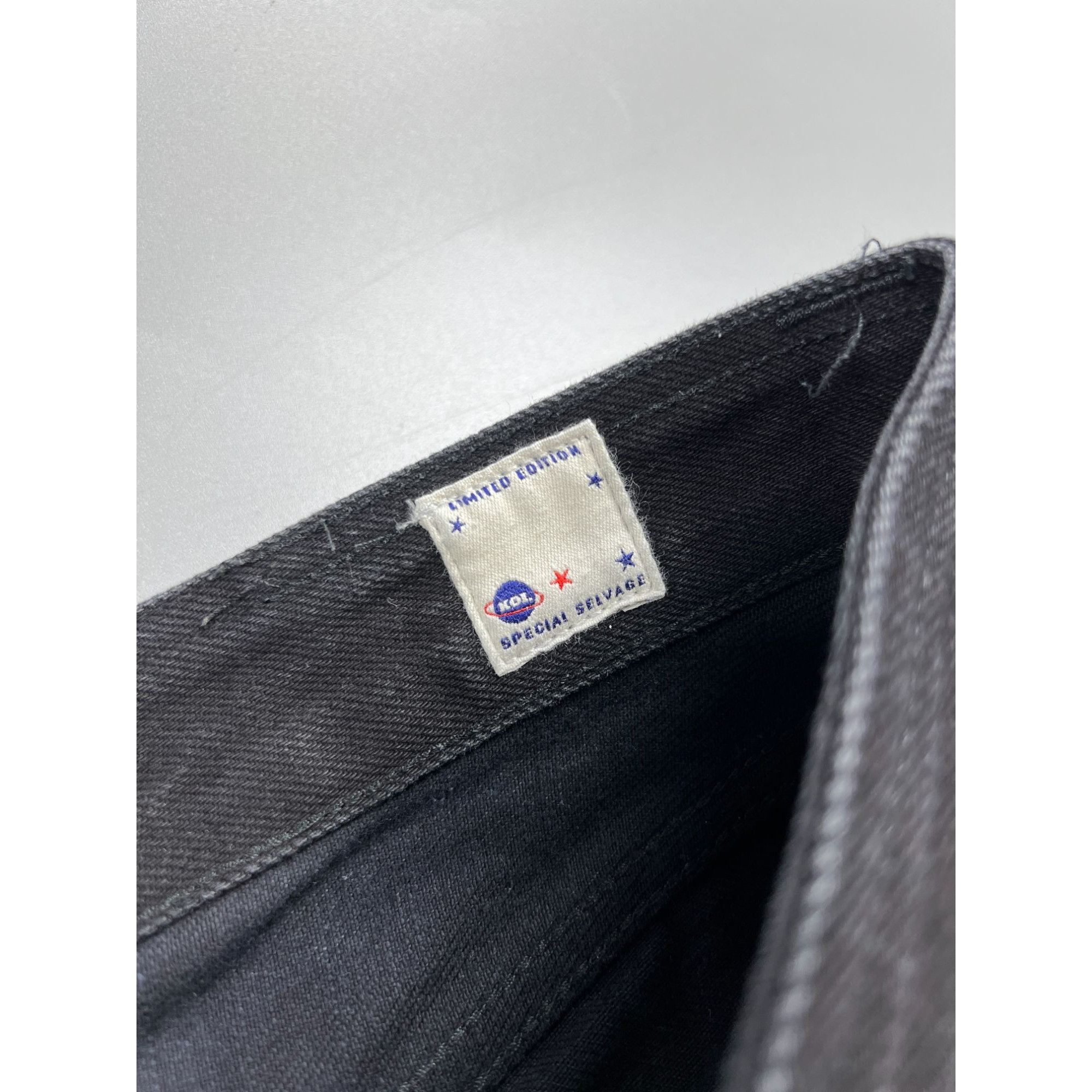 Kings Of Indigo Kings Of Indigo 13 OZ Charles Selvage Denim Jeans (Y0934) Size US 30 / EU 46 - 7 Thumbnail