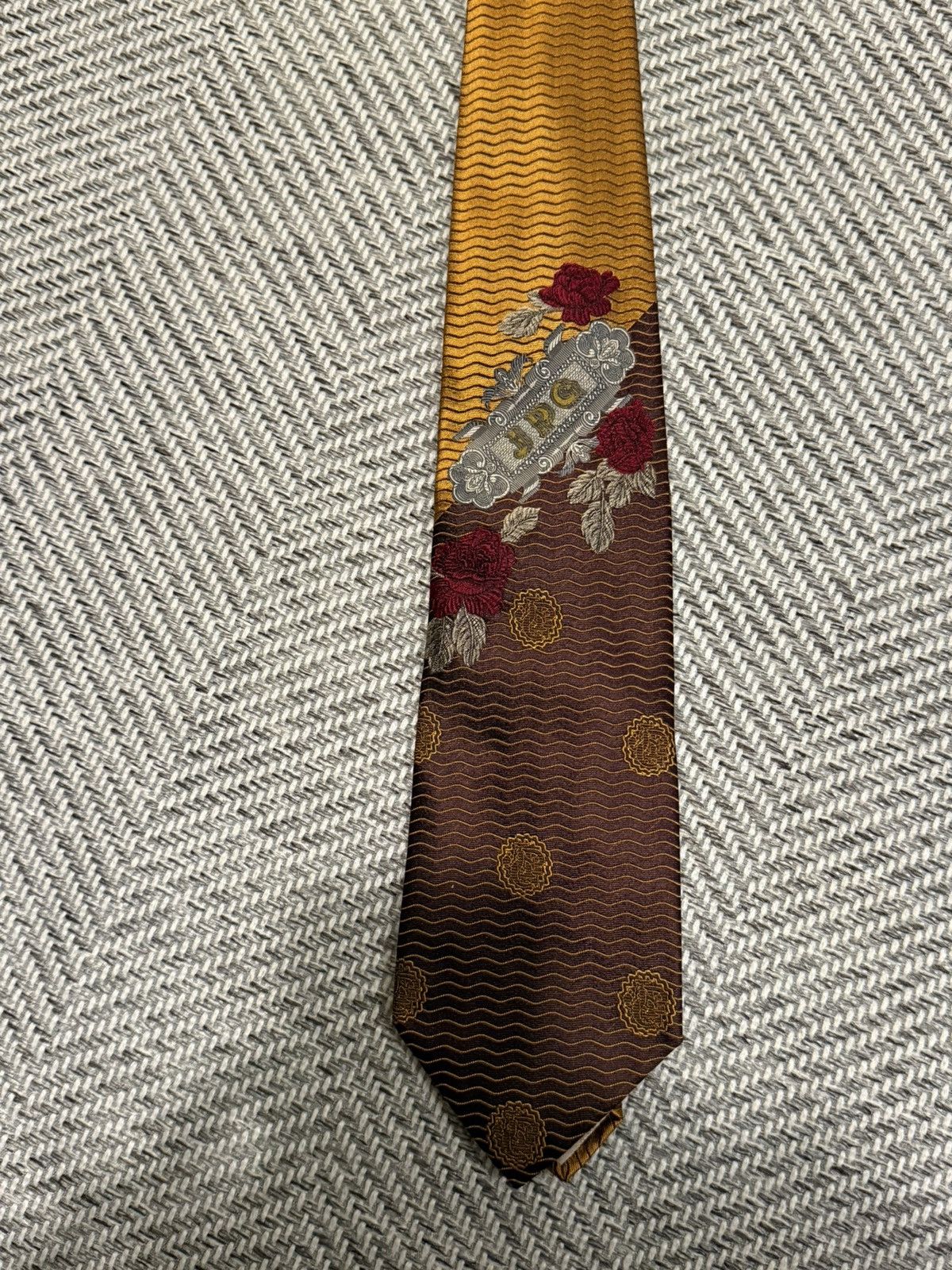 Jean Paul Gaultier Jean Paul Gaultier Lustrous Rose Crest Tie Size ONE SIZE - 2 Thumbnail