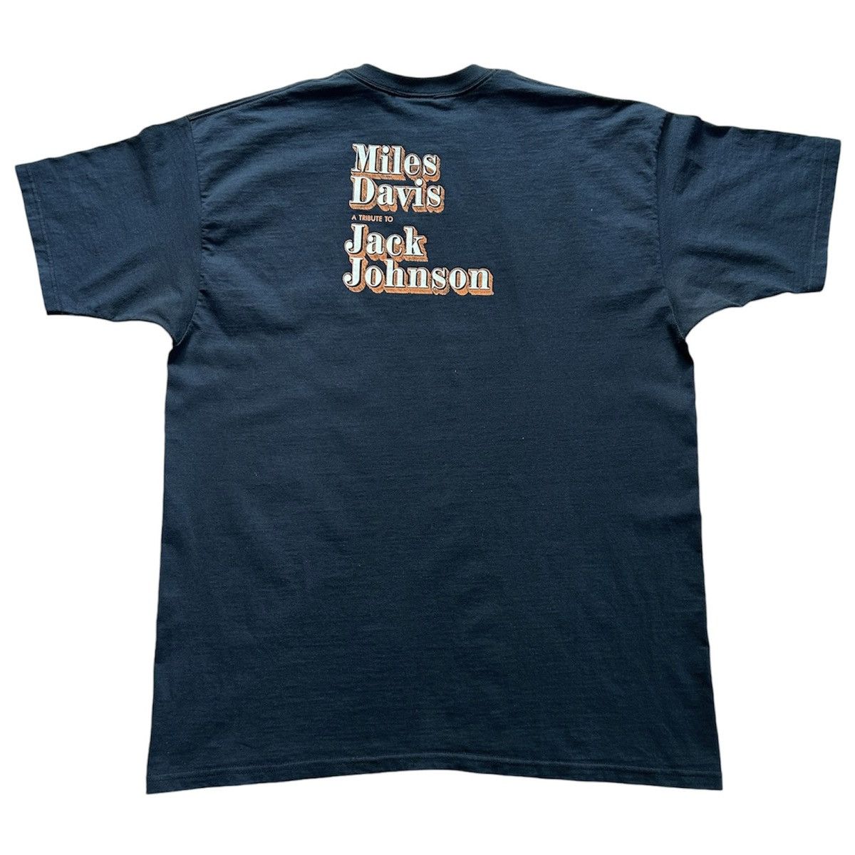 Band Tees × Vintage × Zion Rootswear Vintage 2002 Miles Davis A Tribute to Jack Johnson t-shirt Size US XXL / EU 58 / 5 - 5 Thumbnail