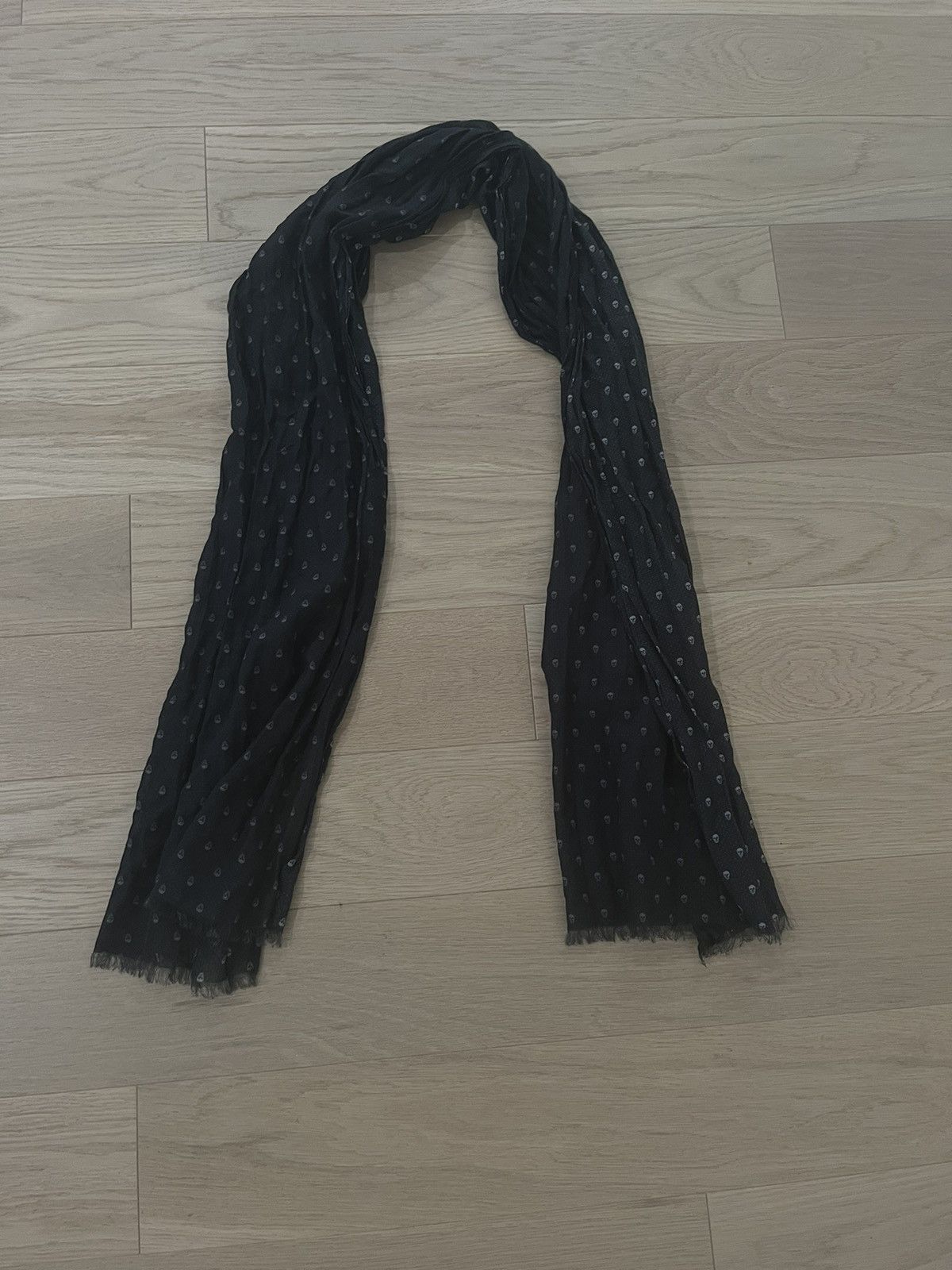 John Varvatos Mini Skulls Jacquard Scarf. Size ONE SIZE - 4 Thumbnail