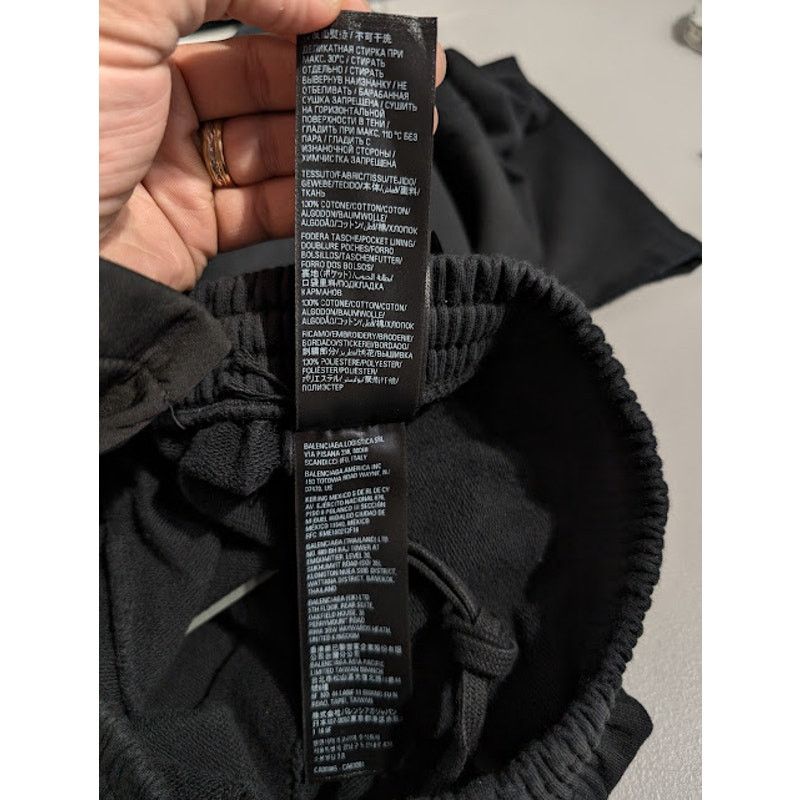 Balenciaga o1rshd1 Baggy Sweatpants in Washed Black Size US 30 / EU 46 - 21 Thumbnail