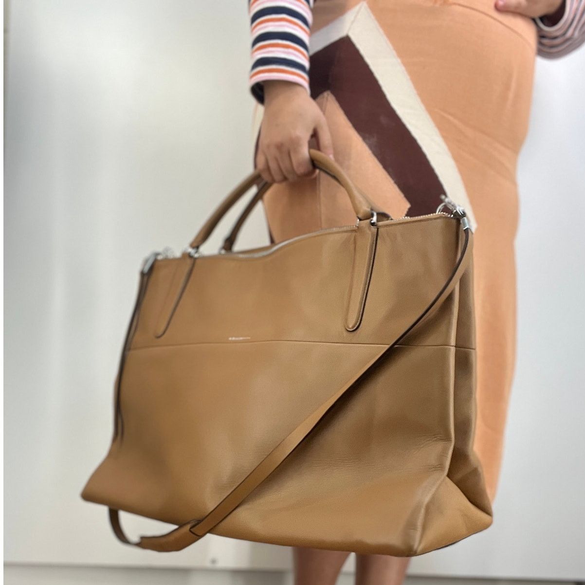 Coach Coach XL Borough Bag Camel Glove Tan Leather Handbag Purse Size ONE SIZE - 6 Thumbnail