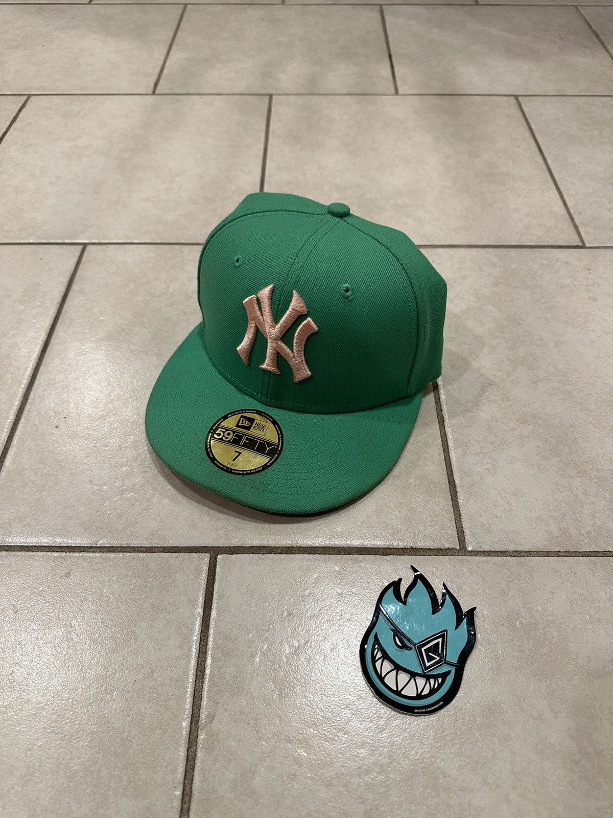 Hat Club Pink bottom I’ve Green yankee fitted Size ONE SIZE - 1 Thumbnail