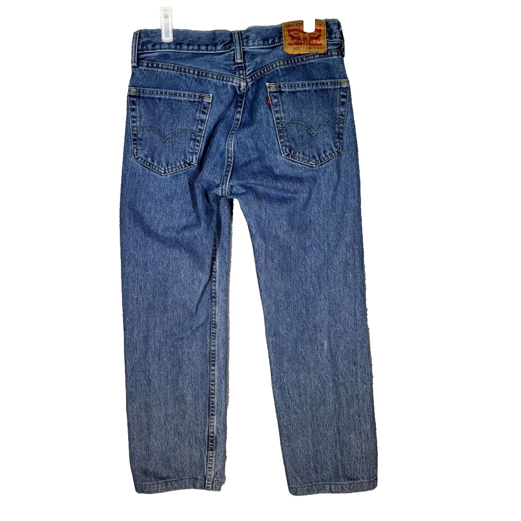 Levi's VINTAGE? No. Levi's 505 Jeans Men 30 X 30 Blue Denim Mid-Rise Regular Fit Straight Leg M1649 Size US 30 / EU 46 - 2 Thumbnail