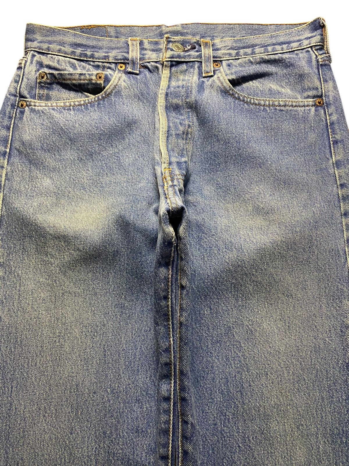 Levi's Vintage Levis 501 80’s ButtonFly 524 Blue Wash Jeans Size US 30 / EU 46 - 3 Thumbnail