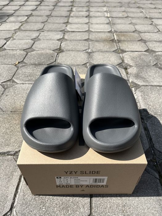 Adidas Adidas Yeezy Slide Slate Grey 8US 42EU DS | Grailed