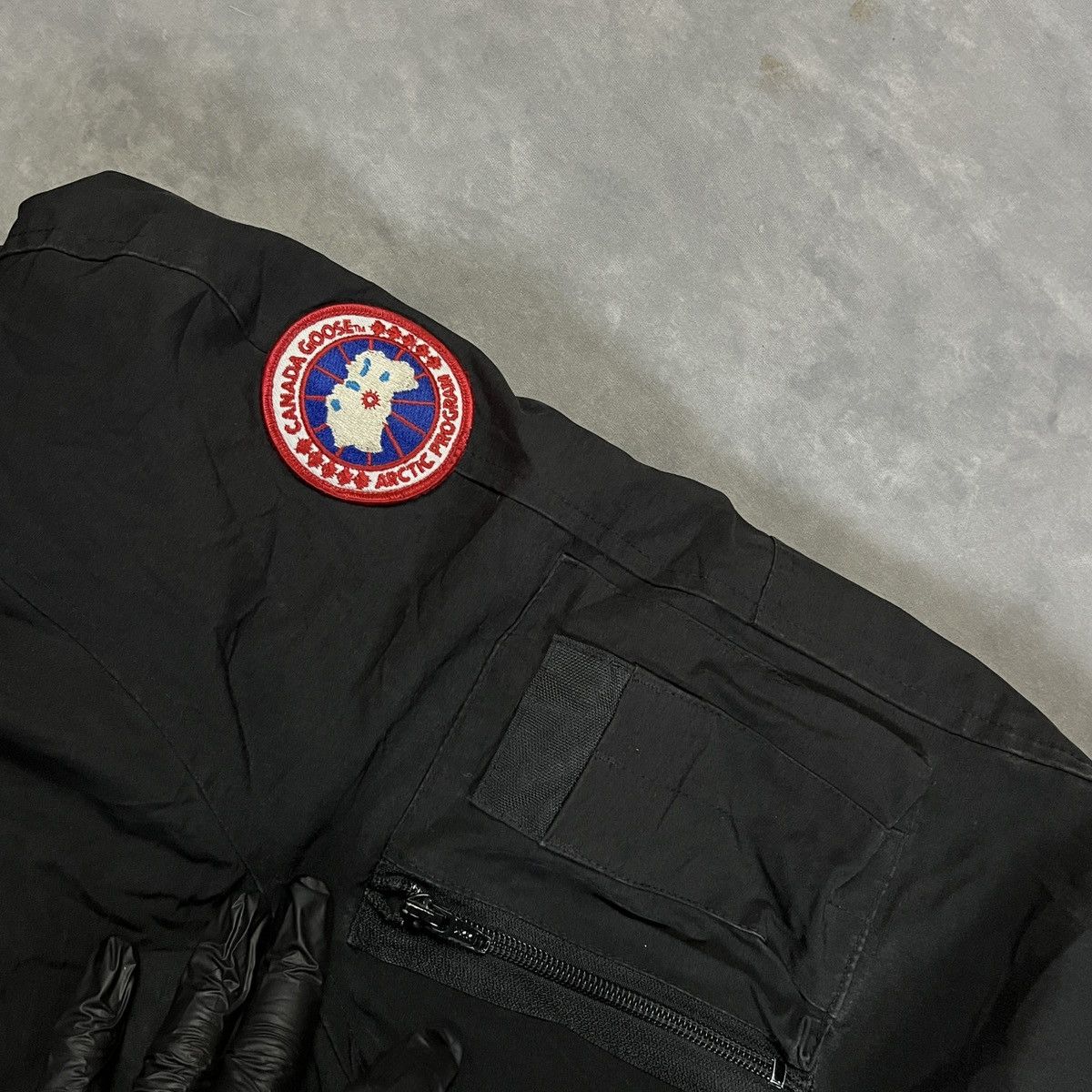 Canada Goose Canada Goose Fur-Trim Chilliwack Bomber Jacket Size S / US 4 / IT 40 - 11 Thumbnail