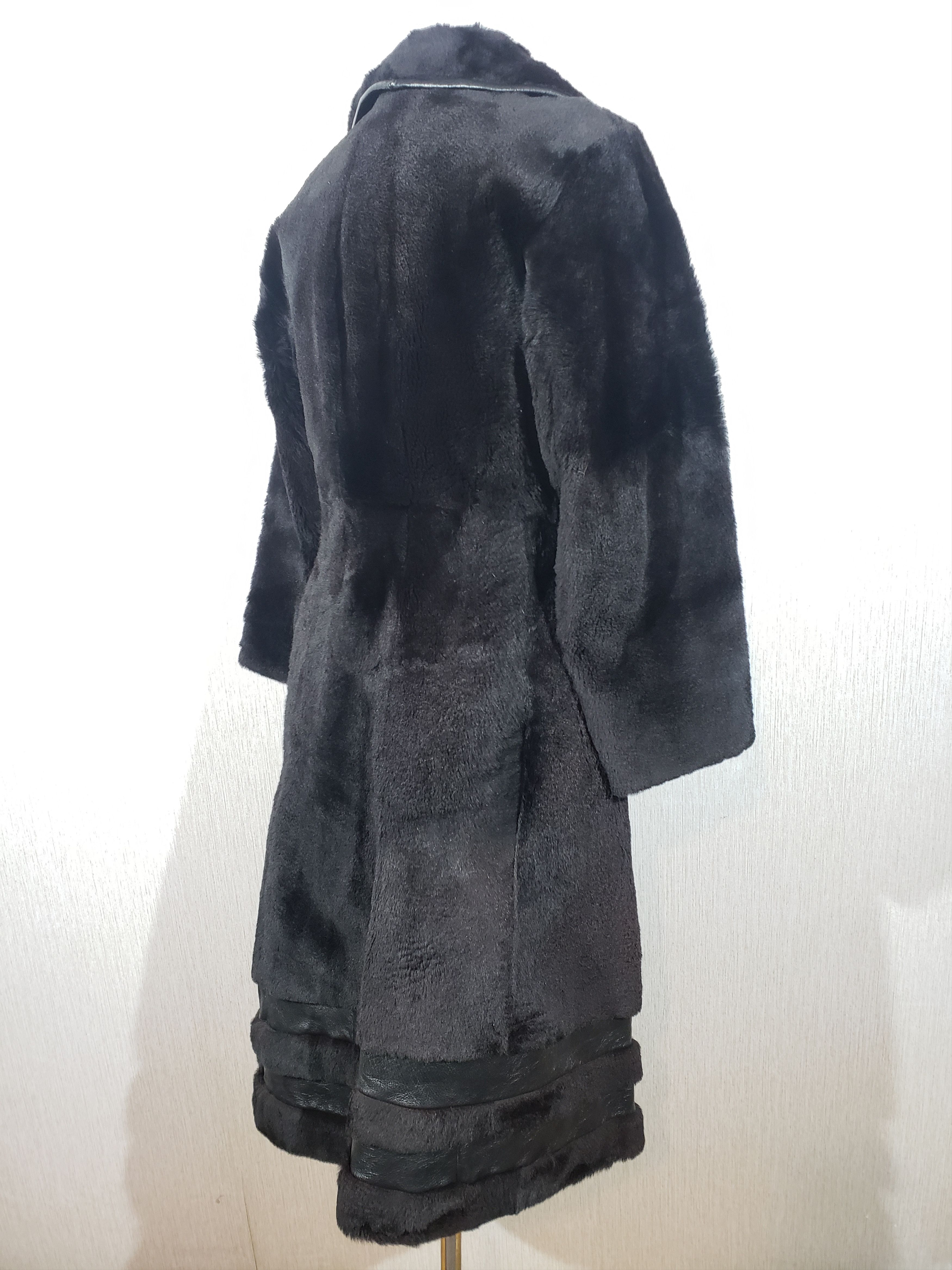 Other Black women's fur coat with sheared fur. Size M / US 6-8 / IT 42-44 - 5 Thumbnail