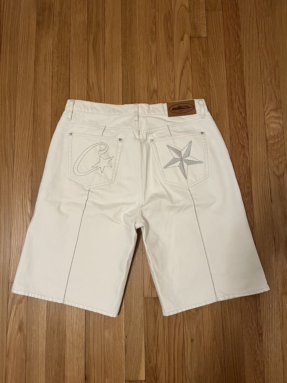 Corteiz ⚡️SELLING BASED ON OFFERS⚡️ Corteiz cream denim shorts Size US 36 / EU 52 - 4 Thumbnail