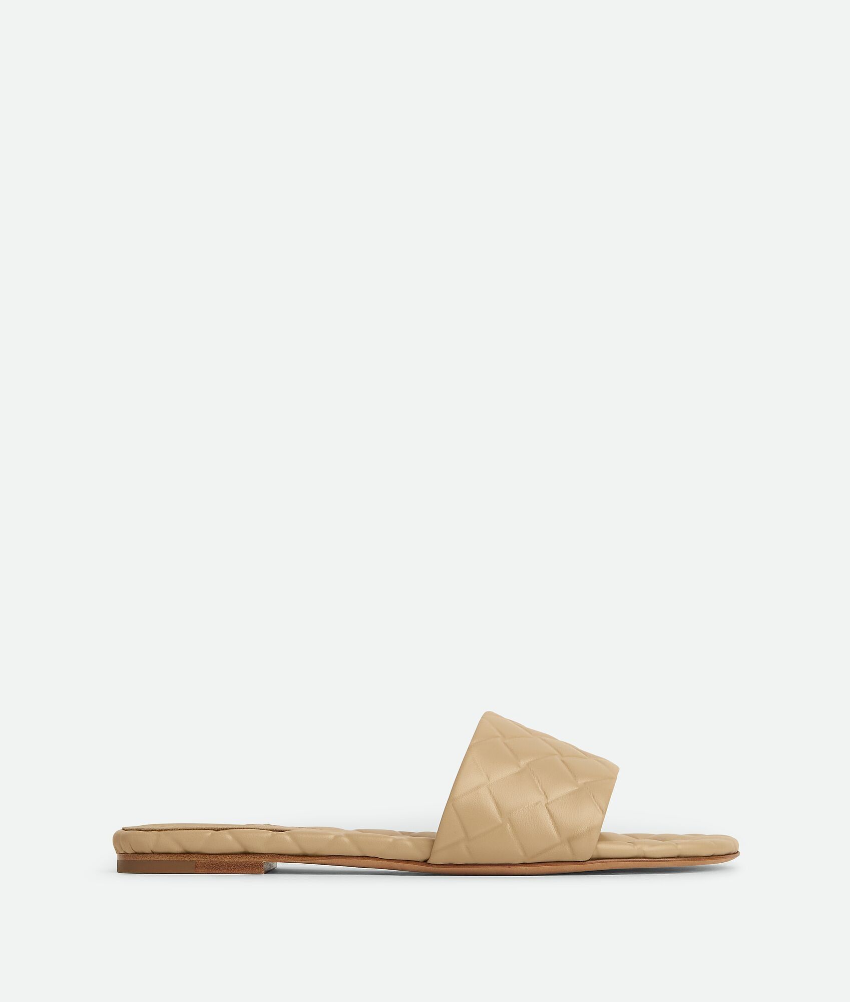 Bottega Veneta o1bcso1str0725 Amy Flat Mules in Cane Sugar Size US 7 / IT 37 - 1 Thumbnail