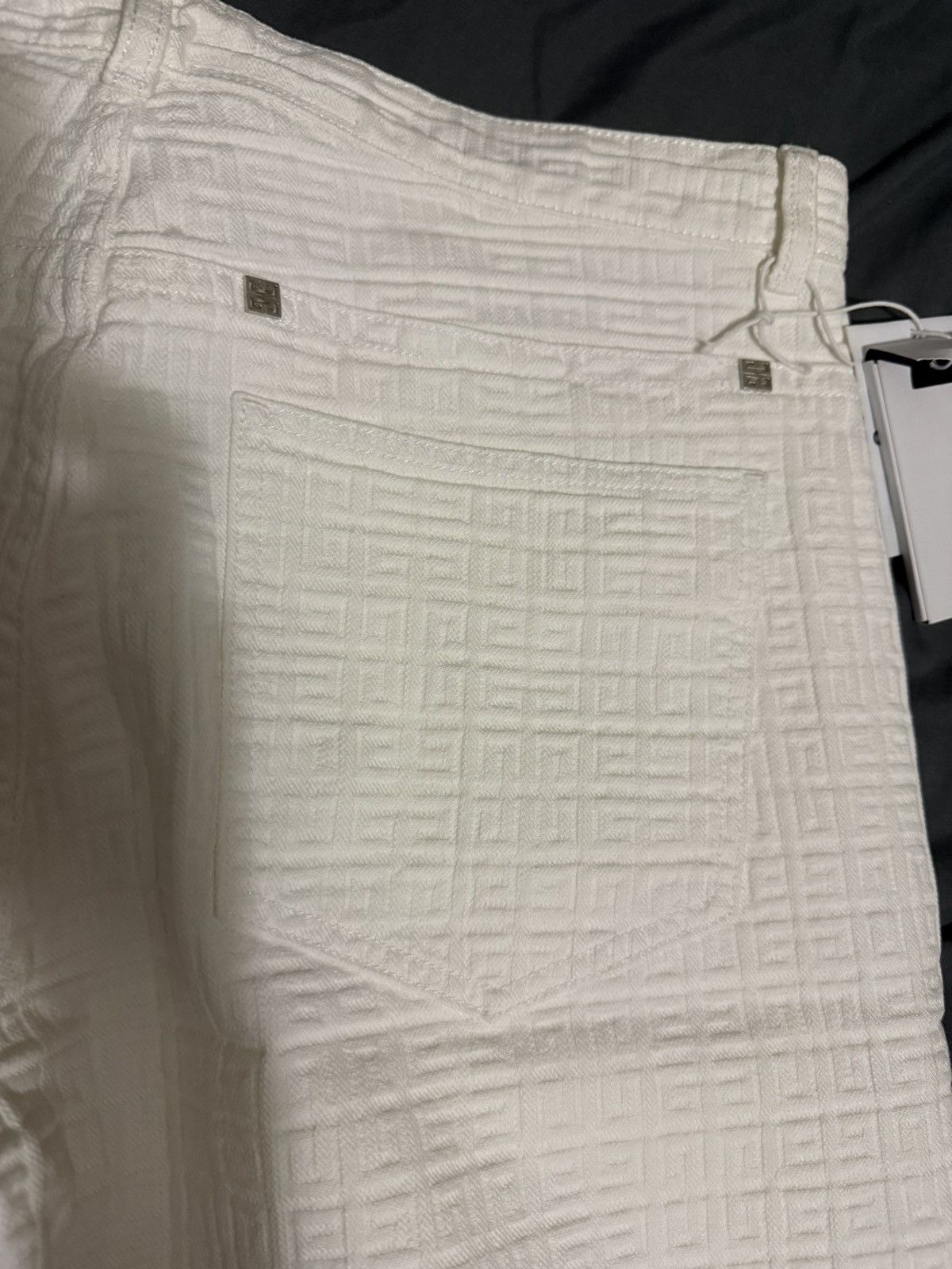 Givenchy Givenchy 4G Embossed straight leg denim white Size US 32 / EU 48 - 8 Thumbnail