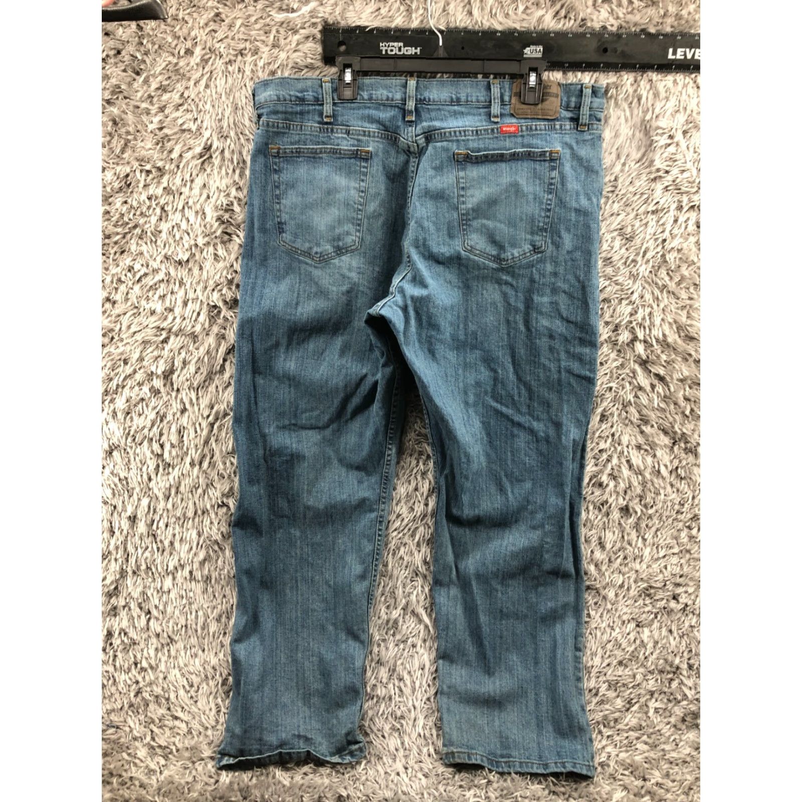 Wrangler Wrangler Jeans Relaxed Straight Mens Mid Rise Blue 40x30 Regular Denim Cotton Blend 5-Pocket Belt Loops Size US 40 / EU 56 - 5 Thumbnail
