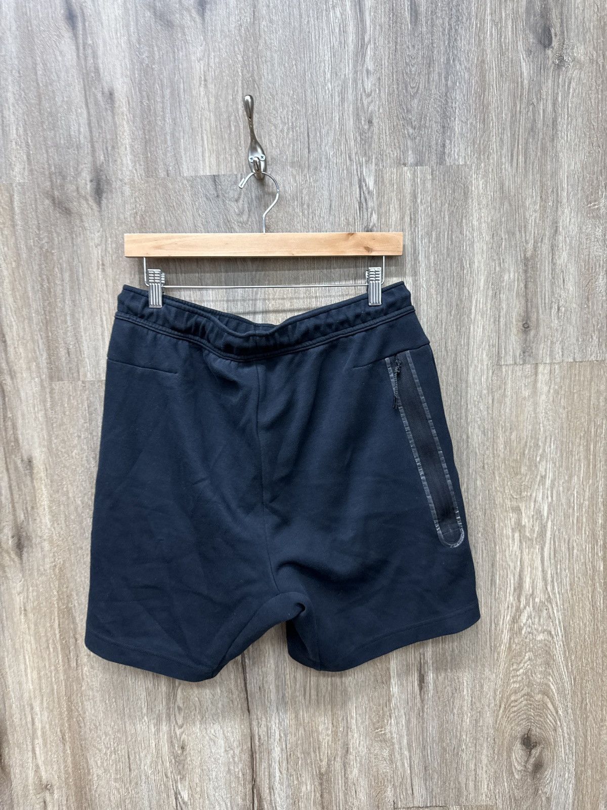 Nike Nike Tech Black Shorts Size US 32 / EU 48 - 4 Thumbnail