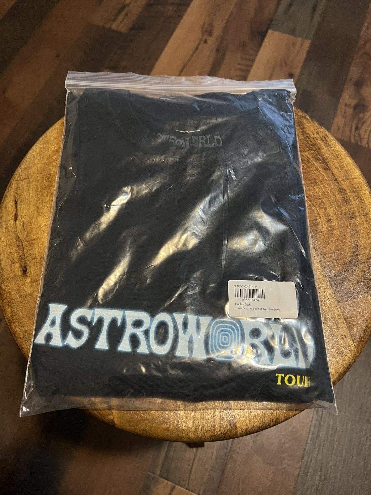 Travis Scott Travis Scott Astroworld Tour tee Size US M / EU 48-50 / 2 - 3 Thumbnail