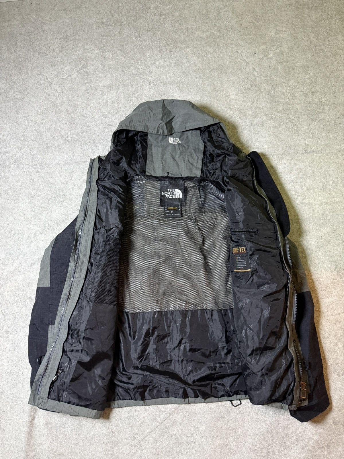 The North Face North face ski snowboard winter jacket waterproof Size US M / EU 48-50 / 2 - 11 Thumbnail