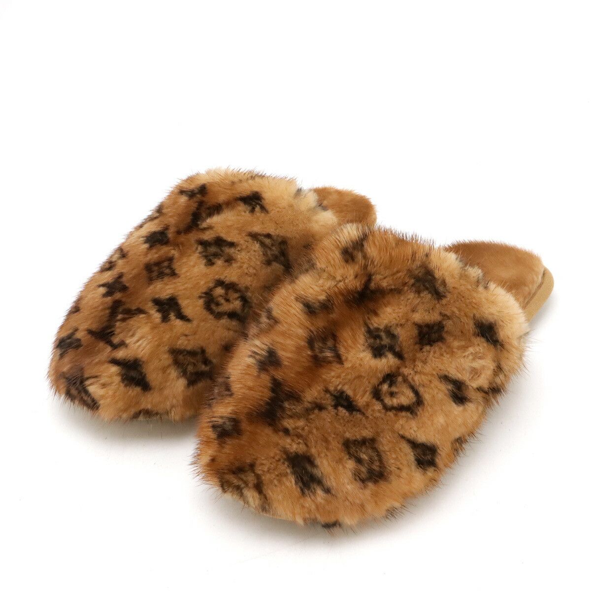 Louis Vuitton Louis Vuitton Louis Vuitton LV Suite Line Mink Fur Slippers Natural Material Shoes 1A4MCH DUTY FREE for USA Size ONE SIZE - 1 Thumbnail