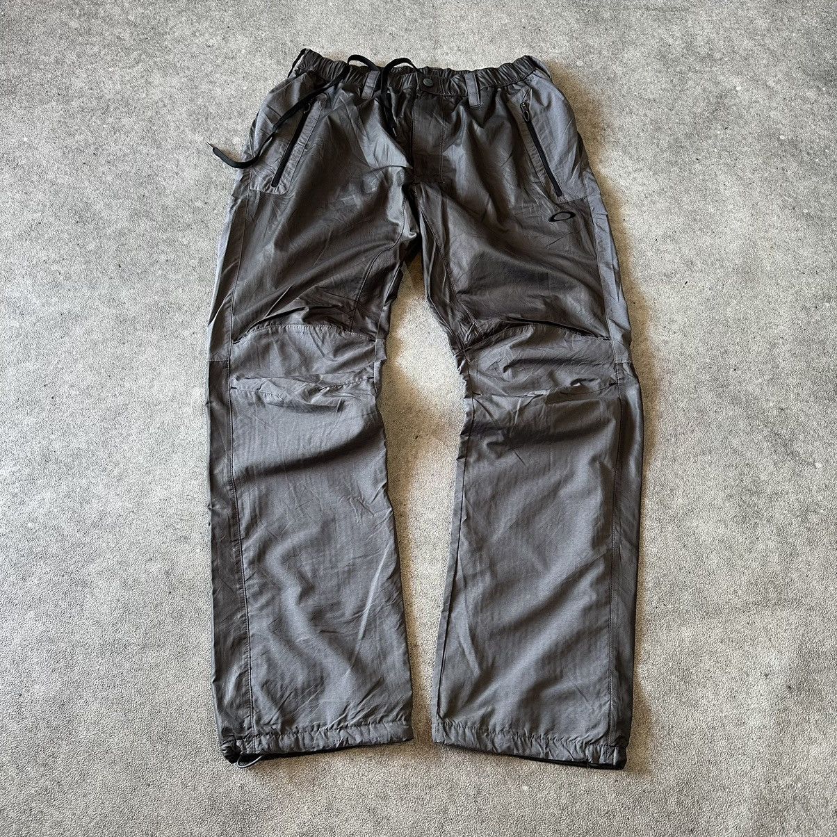 Oakley 2000s Oakley Embroidery Logo Nylon Pants Size US 32 / EU 48 - 1 Thumbnail