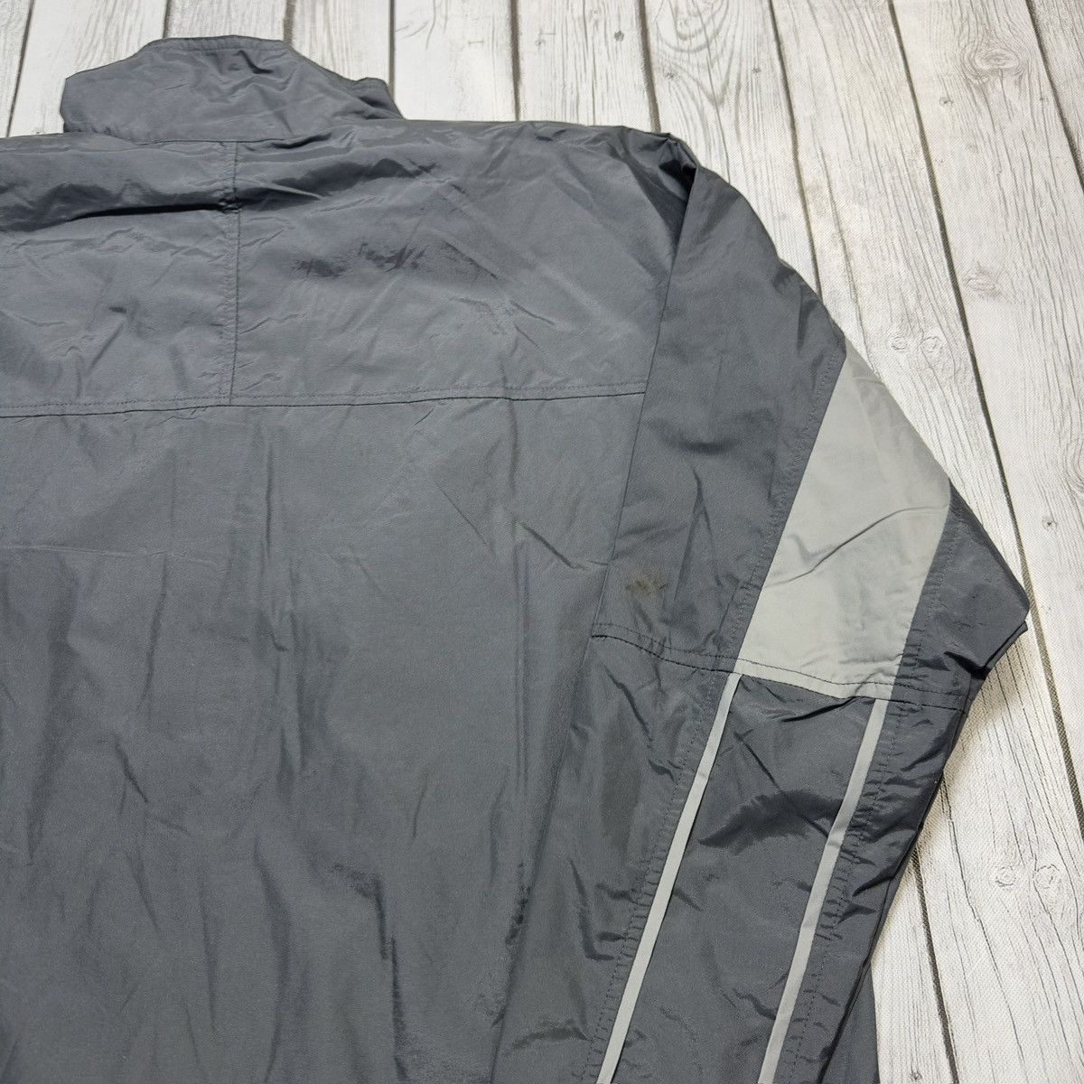 Nike × Vintage Vintage Nike jacket Size US XL / EU 56 / 4 - 4 Thumbnail