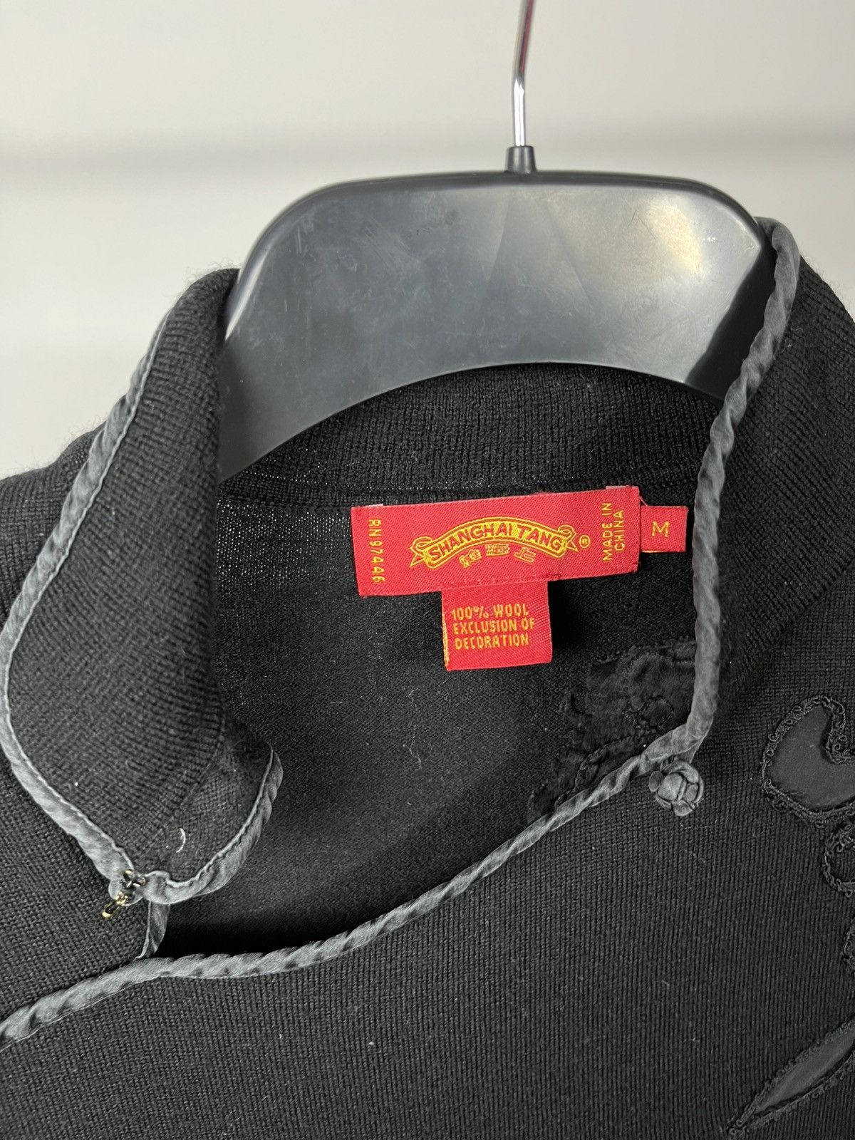Shanghai Tang Shanghai Tang Wool Sweater Black Embroidered Floral Style M Size M / US 6-8 / IT 42-44 - 5 Thumbnail