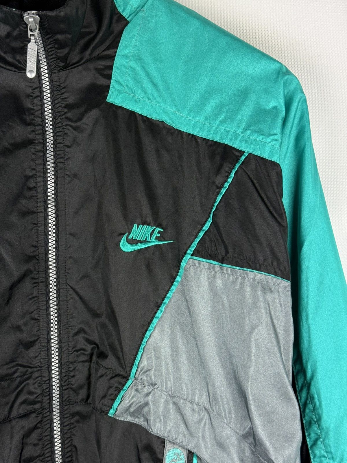 Nike Nike Vintage Men’s Nylon Full Zip Windbreaker Jacket Size S Size US S / EU 44-46 / 1 - 9 Thumbnail