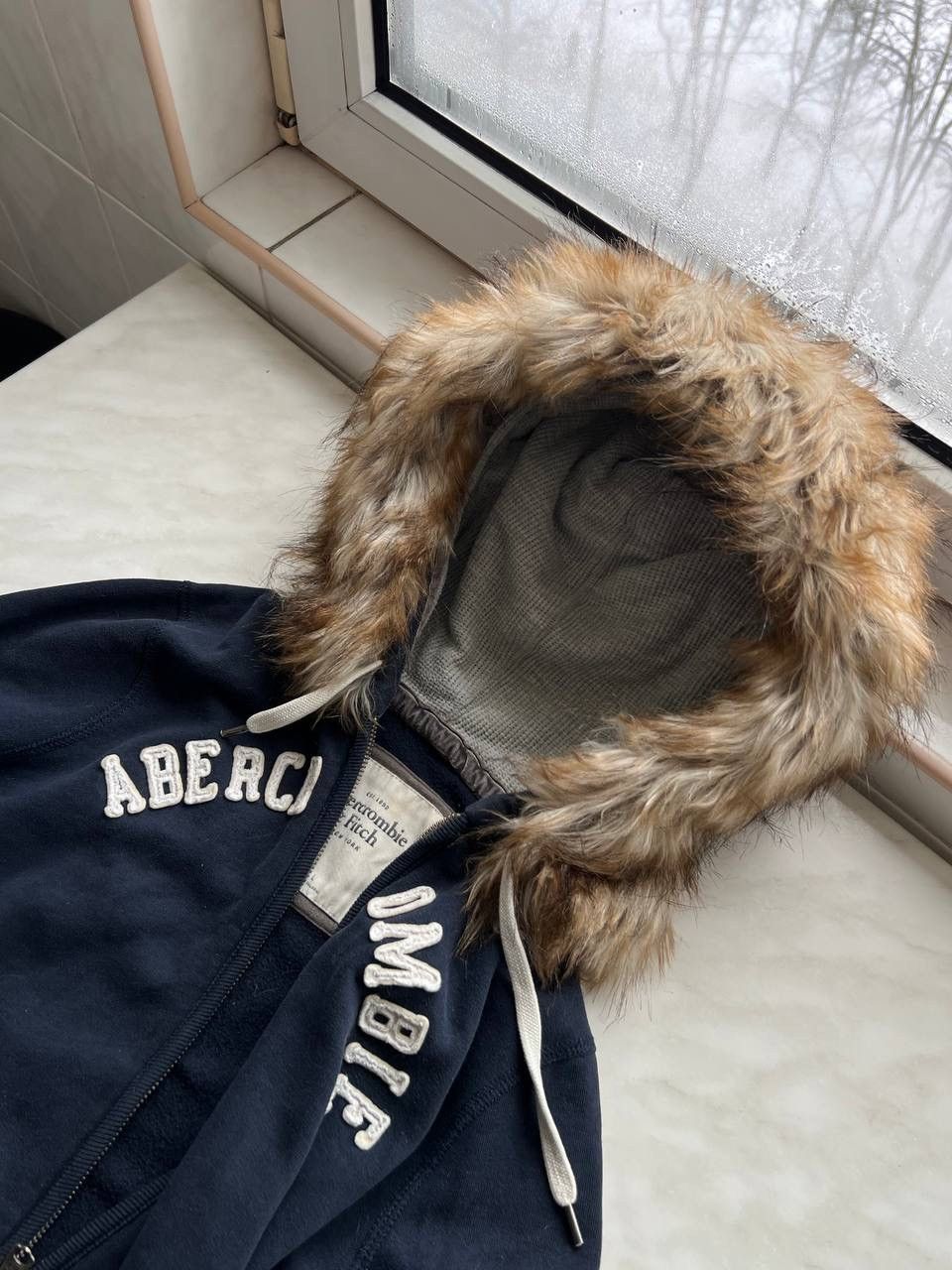 Abercrombie & Fitch Y2K Abercrombie & Fitch Faux Fuzzy Fur Hoodie Lgb Style Size L / US 10 / IT 46 - 9 Thumbnail
