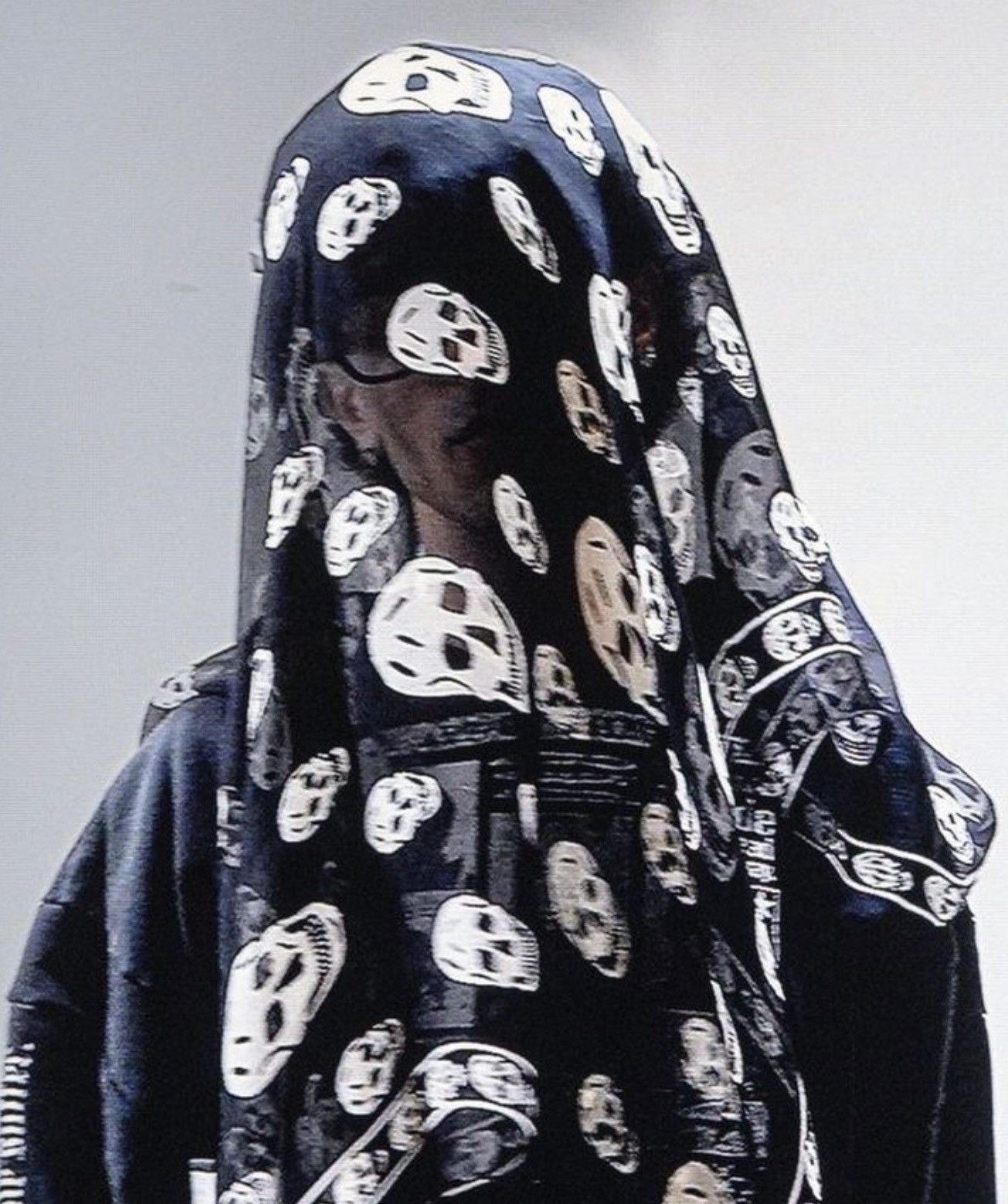 Alexander McQueen ALEXANDER MCQUEEN Skull Silk Scarf Kanye Wool Fakemink Logo Size ONE SIZE - 20 Thumbnail