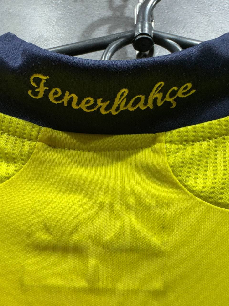 Vintage 2007-08 Fenerbache Adidas Home Turkey Football Shirt Avea Size US S / EU 44-46 / 1 - 14 Thumbnail